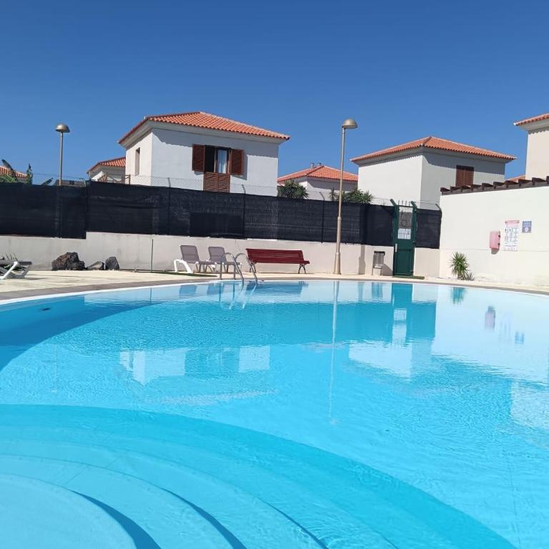 Bonita villa en Corralejo con piscina y wifi - Casa con 1 dormitorio - 1