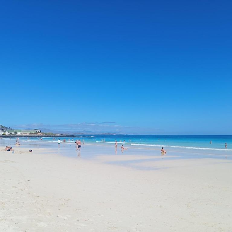 Bonita villa en Corralejo con piscina y wifi - Casa con 1 dormitorio - 28