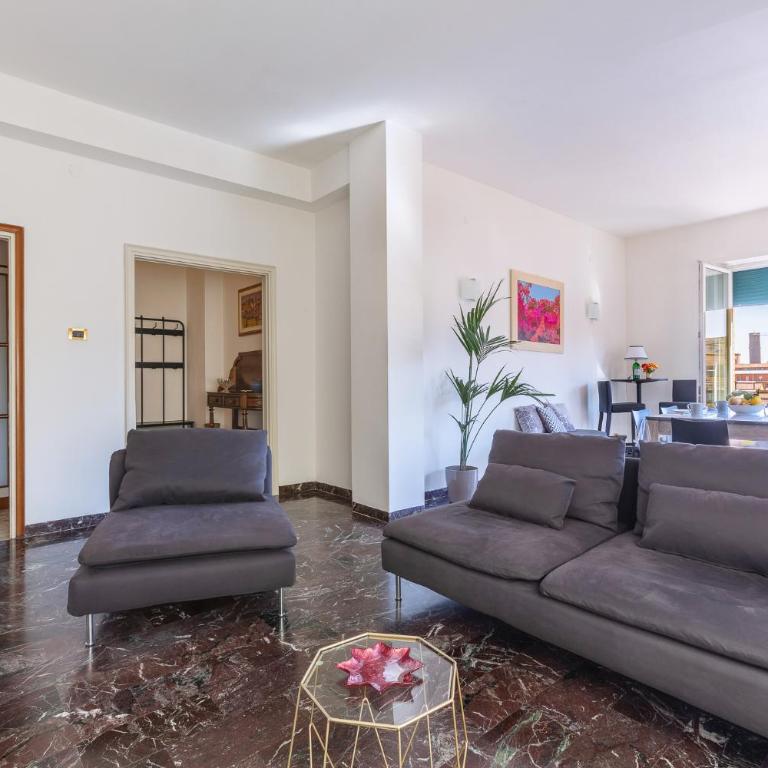 Mercato delle Erbe Luxury Apartment Jacuzzi & View Bologna - Appartamento Deluxe con 4 Camere da Letto - 2