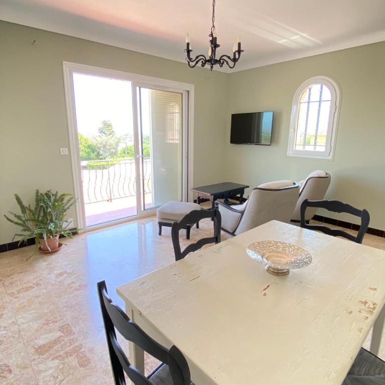 Appartement dans Villa à Antibes avec Vue Mer - Apartment mit 2 Schlafzimmern - 1