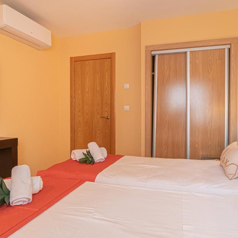 Levante Beach Apartments - One Bedroom Apartment with Terrace and Sea View 4 - 5