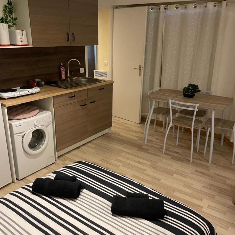 Studio 23m2 5mn gare 3 couchages - Appartement 1 Chambre - 11