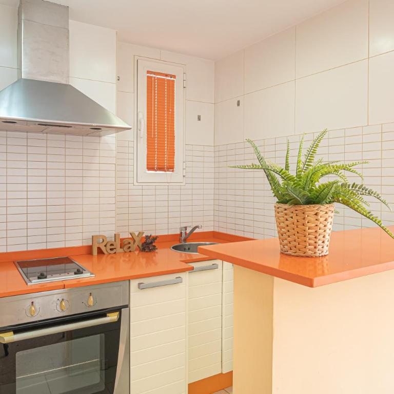 Levante Beach Apartments - One Bedroom Apartment with Terrace and Sea View 5 - 12