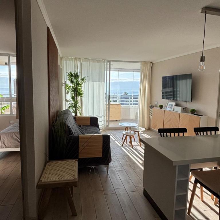 Apartment with ocean views, excellent location - Two-Bedroom Apartment - 1