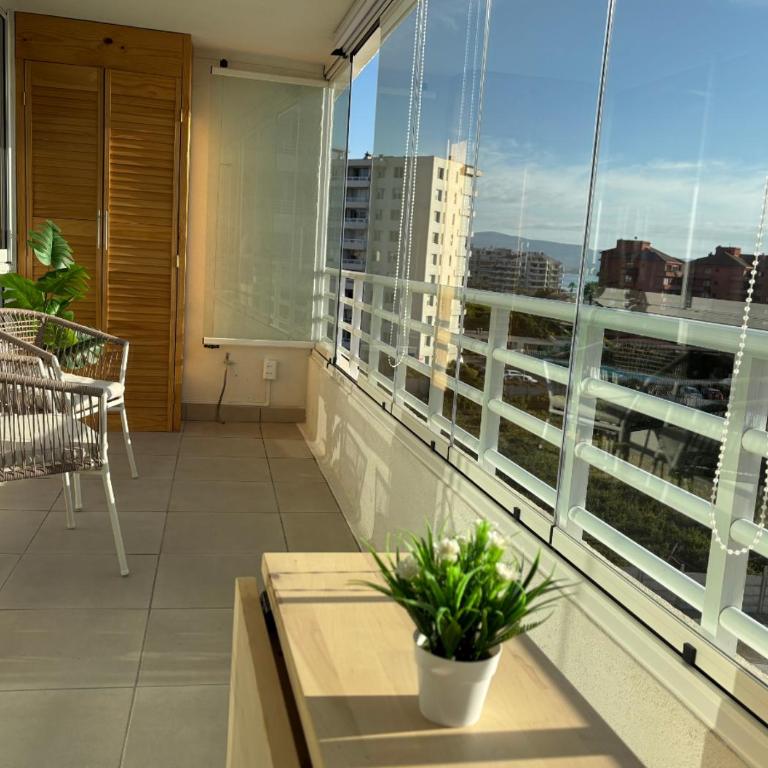 Apartment with ocean views, excellent location - Two-Bedroom Apartment - 35