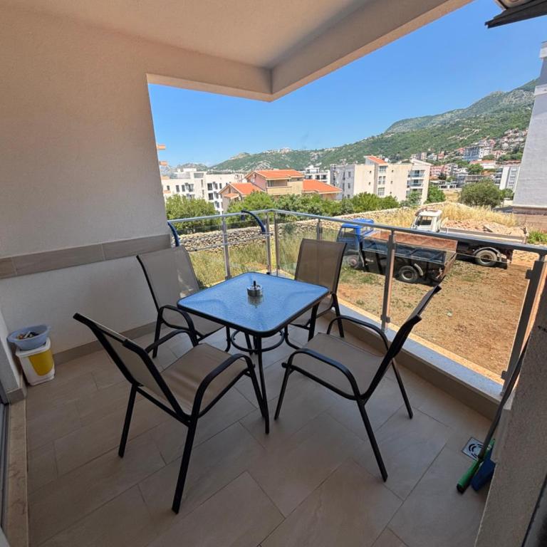 Mira Apartment - One-Bedroom Apartment - 13