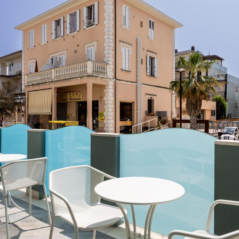 Hotel Acquamarina Viserba - Camera Matrimoniale con Balcone - 3