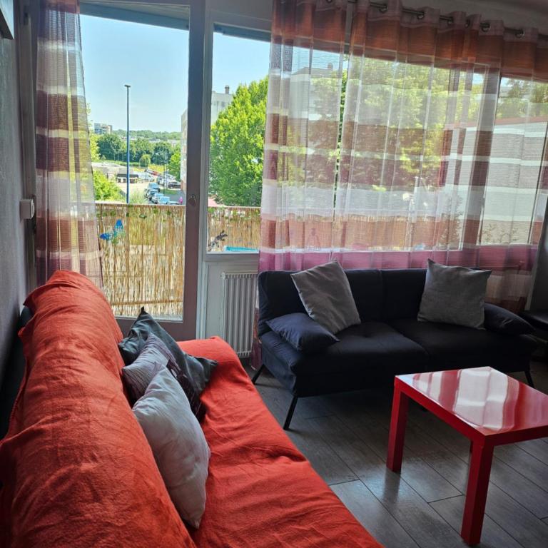 F2 avec grand balcon quartier gare! - Apartment mit 1 Schlafzimmer - 10