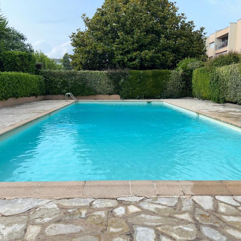 Magnifique Studio dans résidence avec Piscine - Studio - 34