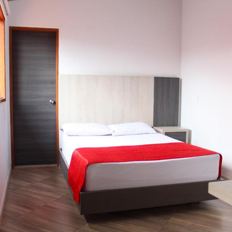 Hotel La Bastida - Habitación Doble con balcón - 4