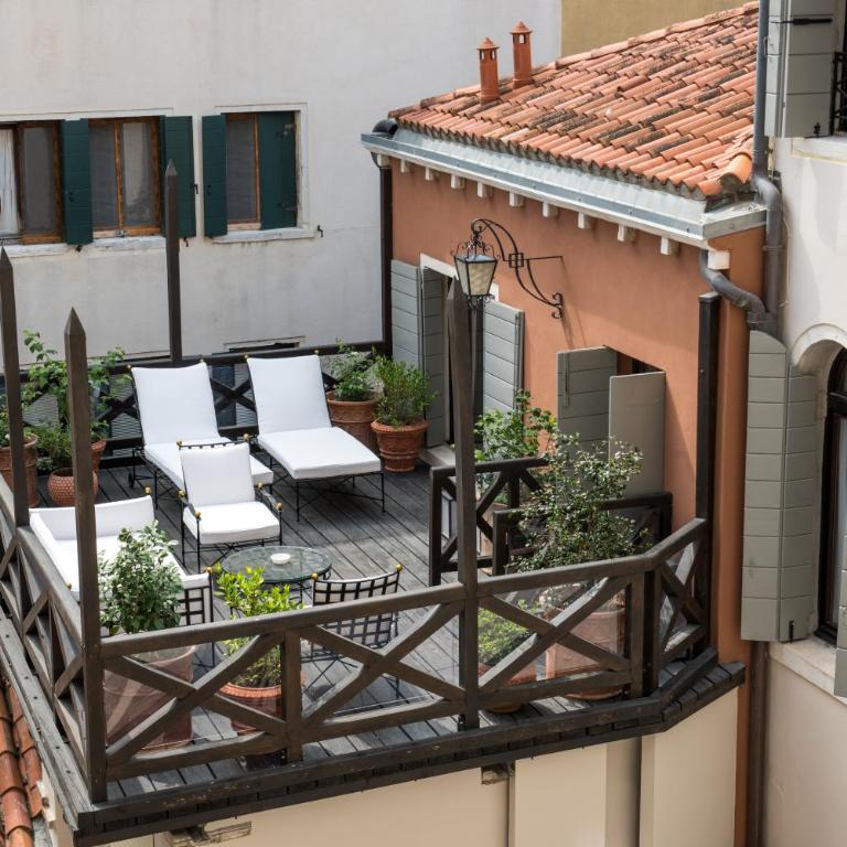 Nolinski Venezia - Evok Collection - Terrace Master Suite - 9