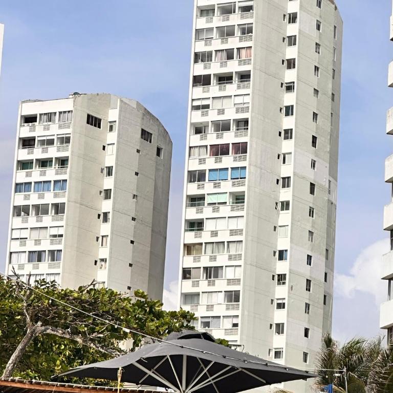 Apartaestudio Tres Carabelas piso 20 vista lateral al Mar - Apartamento de 1 dormitorio - 36