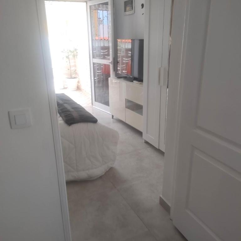 Alba 2 apartamento y Alba 3 habitación con baño - Apartamento con terraza - 40