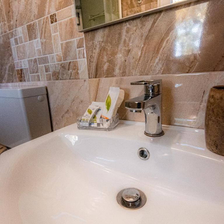 Tenuta San Lorenzo - Double Room with Garden View - 9