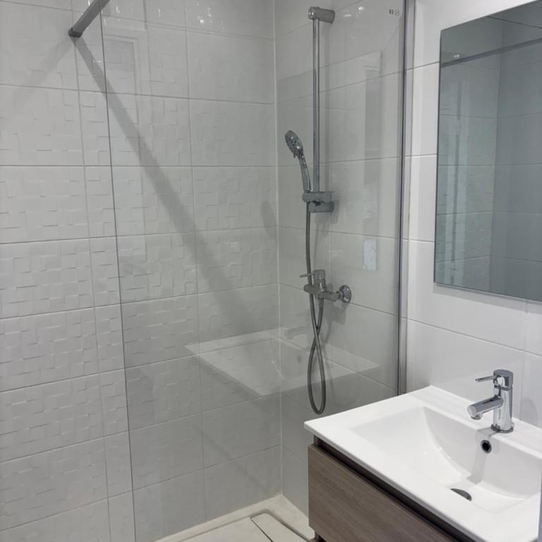 Appt Studio avec Balcon Parking privé, Piscine, proche Golf St Donat - Studio avec Balcon - 11