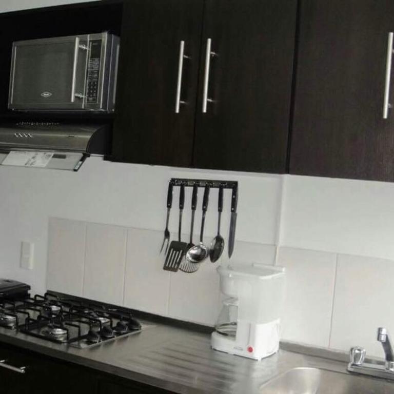 Encanto en el eje cafetero - Apartamento de 2 dormitorios con vistas a la montaña - 3