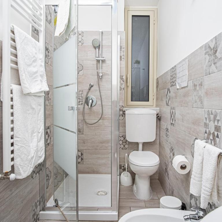 GARDEN HOUSE: APARTMENTS AND ROOMS FOR HOLIDAYS - Habitación Doble con baño privado - 30