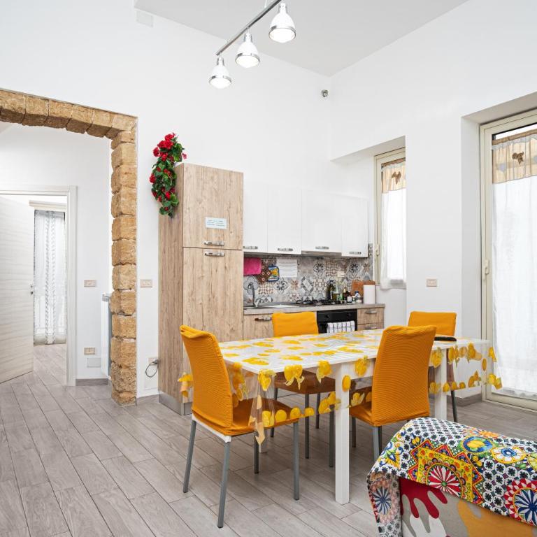 GARDEN HOUSE: APARTMENTS AND ROOMS FOR HOLIDAYS - Apartamento con vistas al jardín - 27