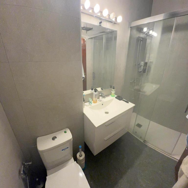 GAIA Hab doble con baño compartido - Habitación Doble - 4