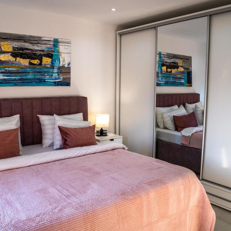 Villa Lapis - Three-Bedroom Villa - 47