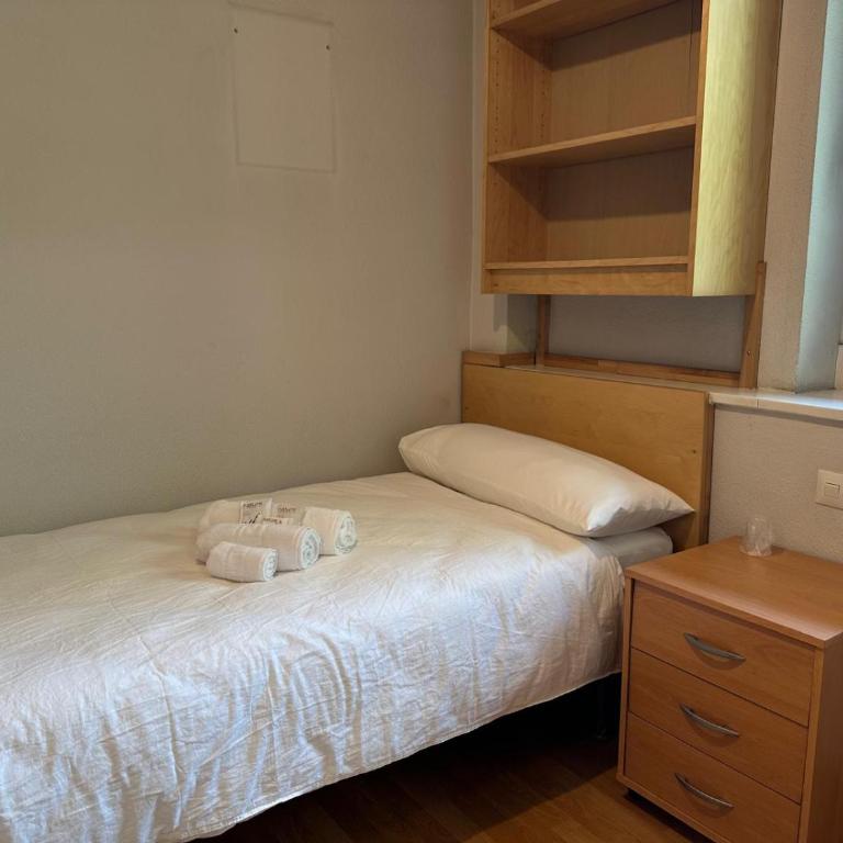 mikasita Pamplona Centro - student housing & coliving - Double Room with Private Bathroom - 6