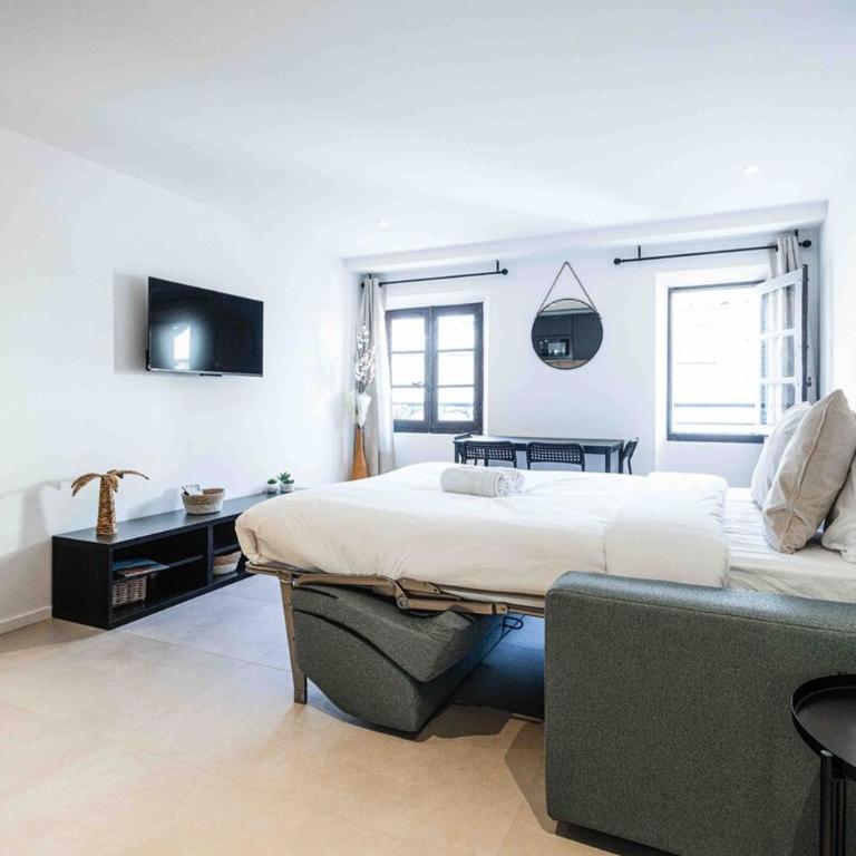2 Pcs Plein Coeur Ville, Palace Festivals, Port Plages - Appartement 1 Chambre - 24