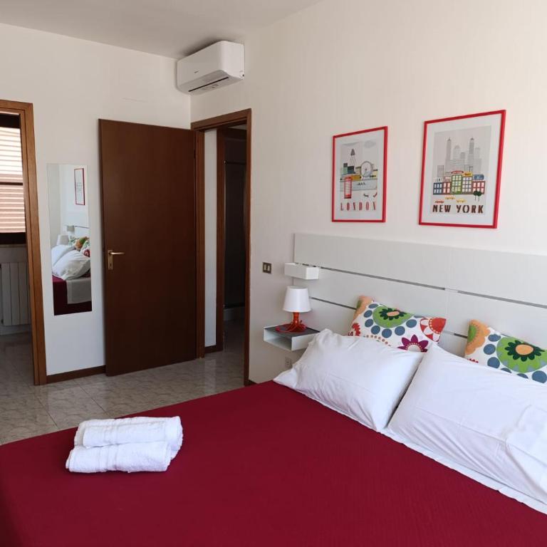 Trilocale in Via delle Azzorre - Appartamento con 2 Camere da Letto - 12