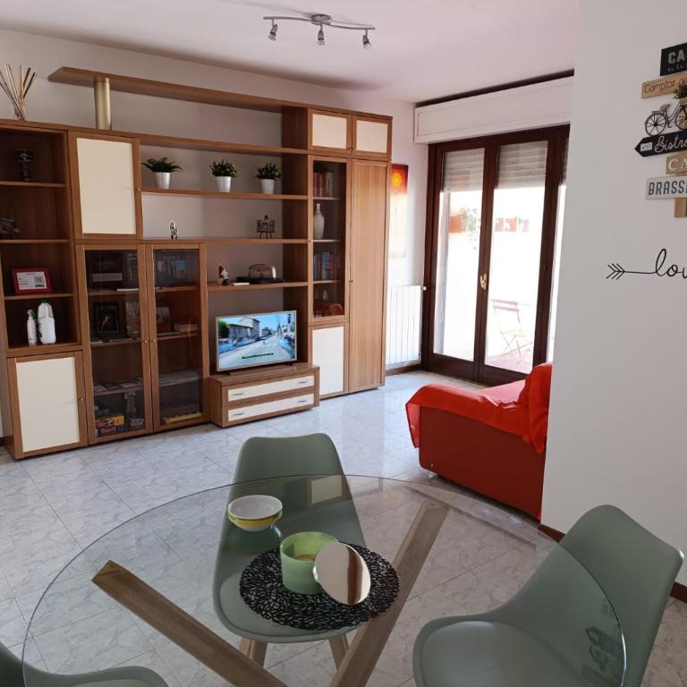 Trilocale in Via delle Azzorre - Appartamento con 2 Camere da Letto - 10