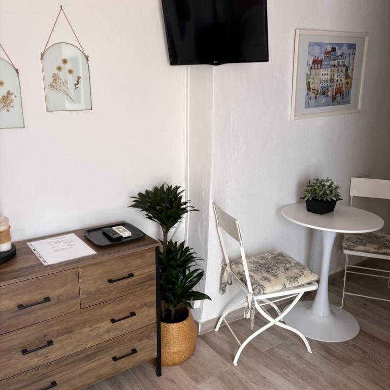 Estudio a 10 minutos del Puerto Banus - Estudio Estándar - 4