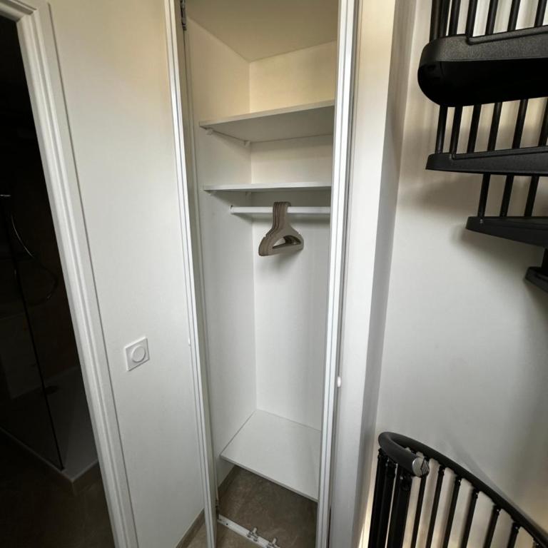 Place SAINT PAUL triplex 19m2 - Appartement 1 Chambre - 10