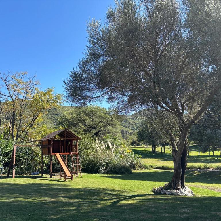 Casa sobre la Cancha de golf Potrerillo de Larreta - Casa de 4 dormitorios - 42
