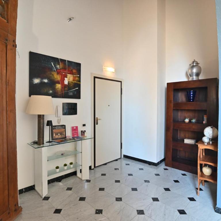 IzzHome Elegance - Appartamento con 2 Camere da Letto - 38