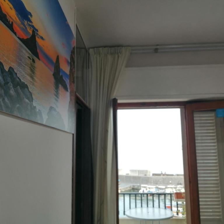 Acirealevacanze - Romantica Camera sul Mare - Appartamento Monolocale con Vista Mare - 14