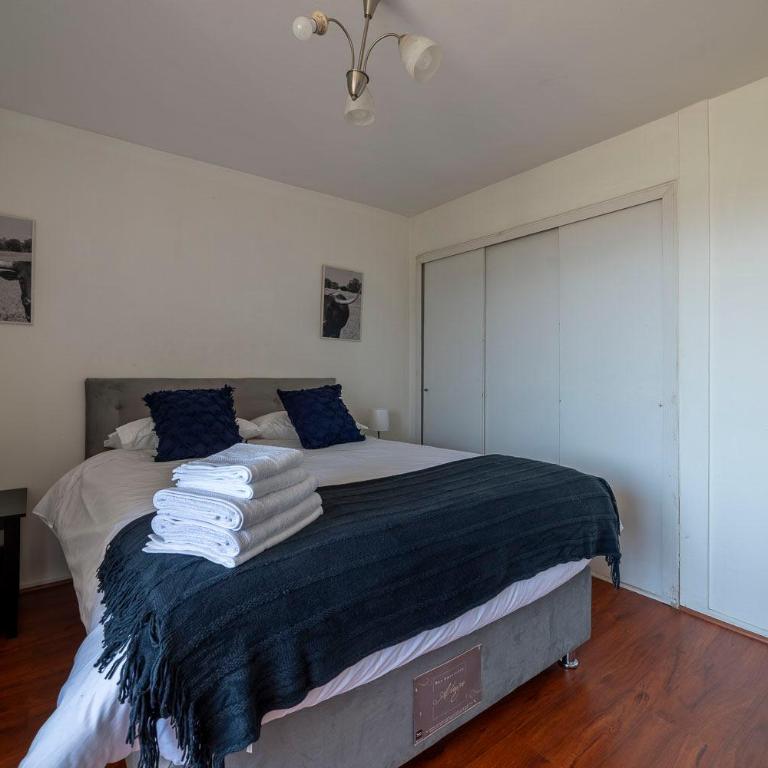 Embark on a journey of exclusivity in our 2BR home - Apartamento - 8