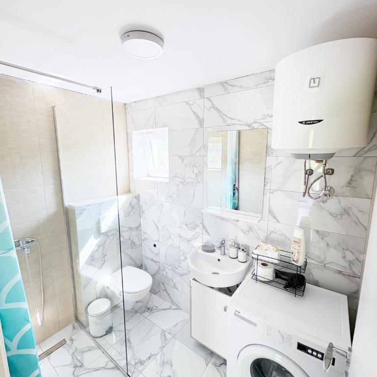 House9 - Apartman s 1 Spavaćom Sobom i Terasom - 7