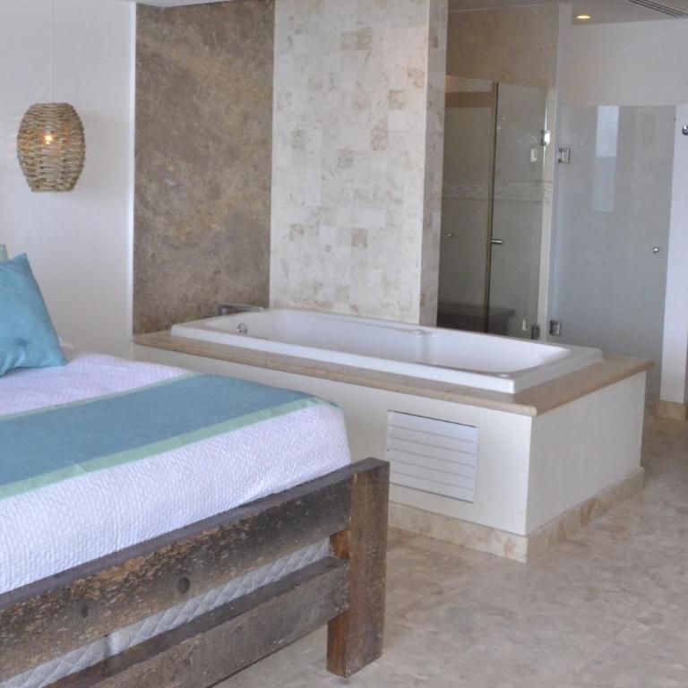 Isla Serena - Three-Bedroom Apartment - 2
