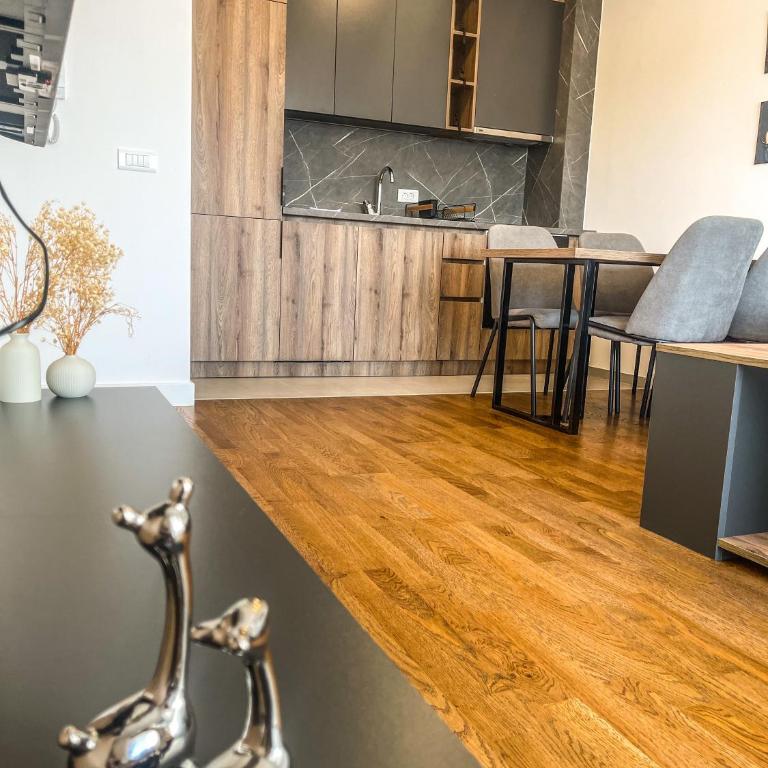 Soho Apartments - Deluks Apartman sa 2 Spavaće Sobe i Pogledom na Vrt - 32