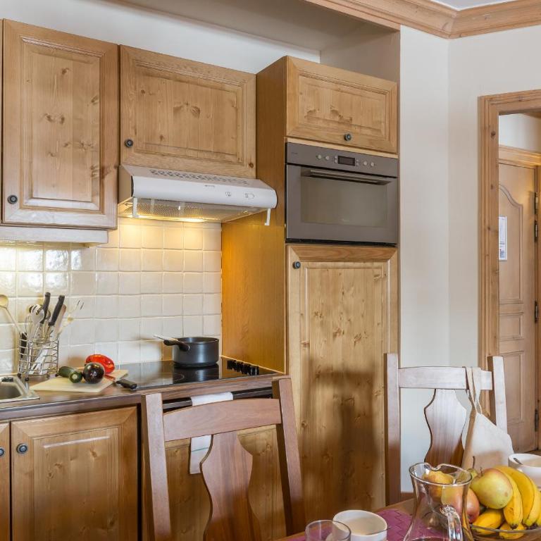 Résidence Pierre & Vacances Premium Arc 1950 Le Village - Appartement 3 Chambres - Accès à la Piscine Extérieure (8 Personnes) - 1