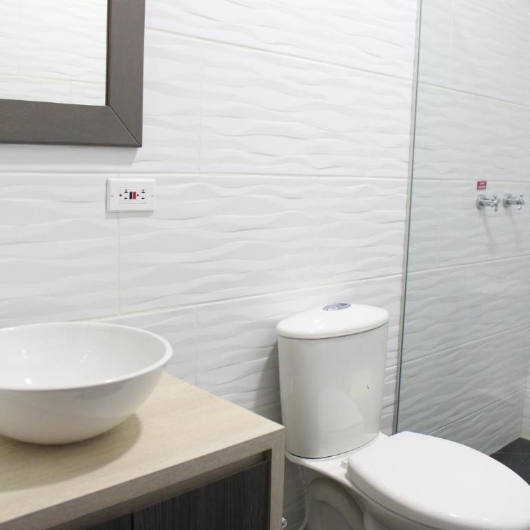 Hotel La Bastida - Habitación Familiar con balcón - 9