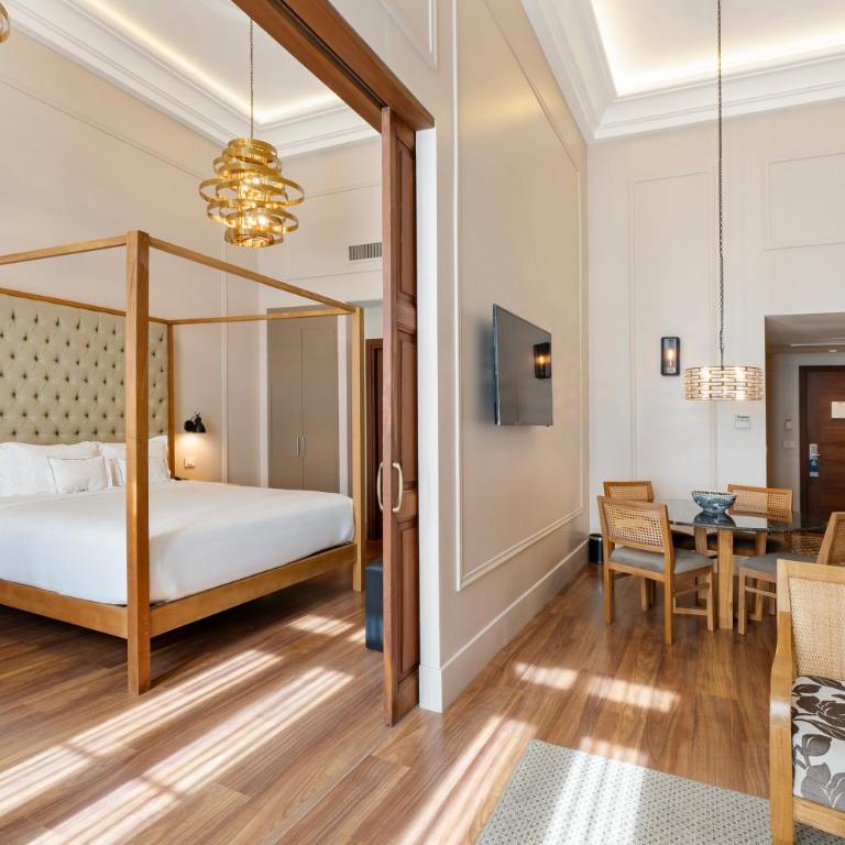 Palmaroga Hotel Asuncion, Tapestry Collection by Hilton - Two-Bedroom Presidential Suite with Two King Beds - 3