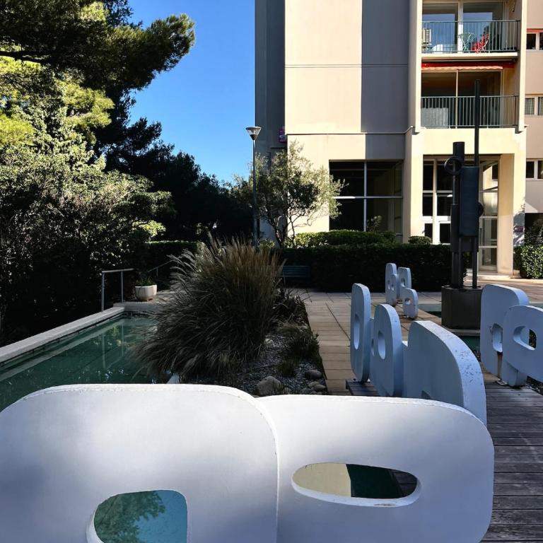 Maison Californienne avec piscine proche de la mer - Villa - 25