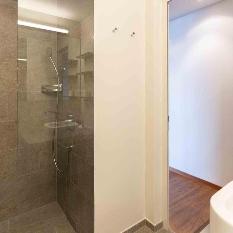 Pension Longhin Maloja - Self Check In - Doppelzimmer mit Bergblick - 9
