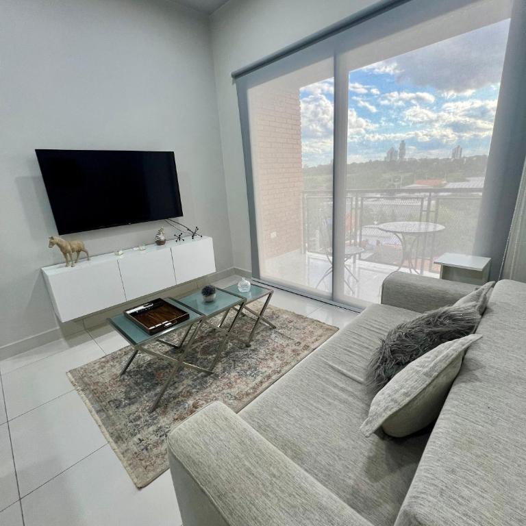 Cozy 1 bed apt in Luque with terrace and pool - Apartment - 10