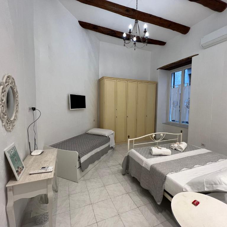 Varriale Apartaments 2,0 free parking for small cars only - One-Bedroom Apartment - 4