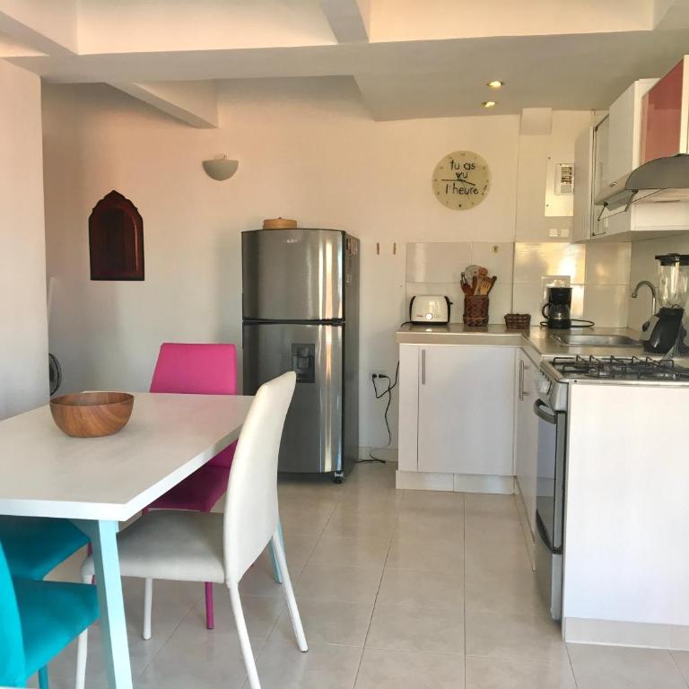 Cartagena - stunning location in walled city - Apartment with View and Balcony - 17