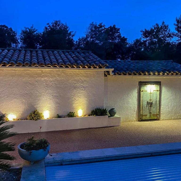 La Dolce Villa 11 sleeps Pool & Landscaped Garden - Villa - 59
