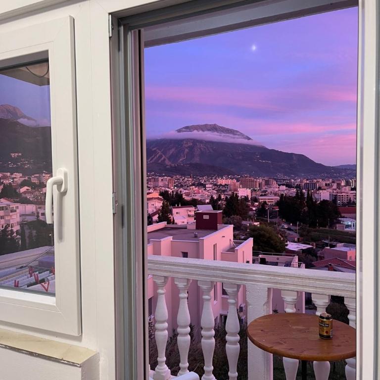 LazArina Apartments - One-Bedroom Apartment - 10
