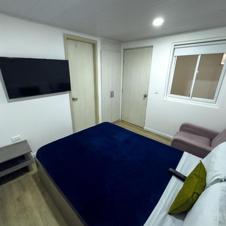 Hotel Feria Imperial Embajada - Habitación Individual con baño privado - 8