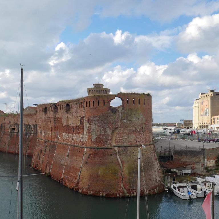 Francesca' s Home Livorno centro - Two-Bedroom Apartment - 38