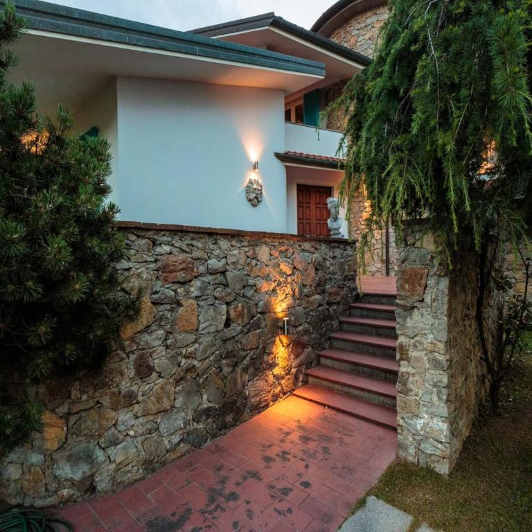 Tuscan Villa with Pool Near Lucca - Villa con 5 Camere da Letto - 10